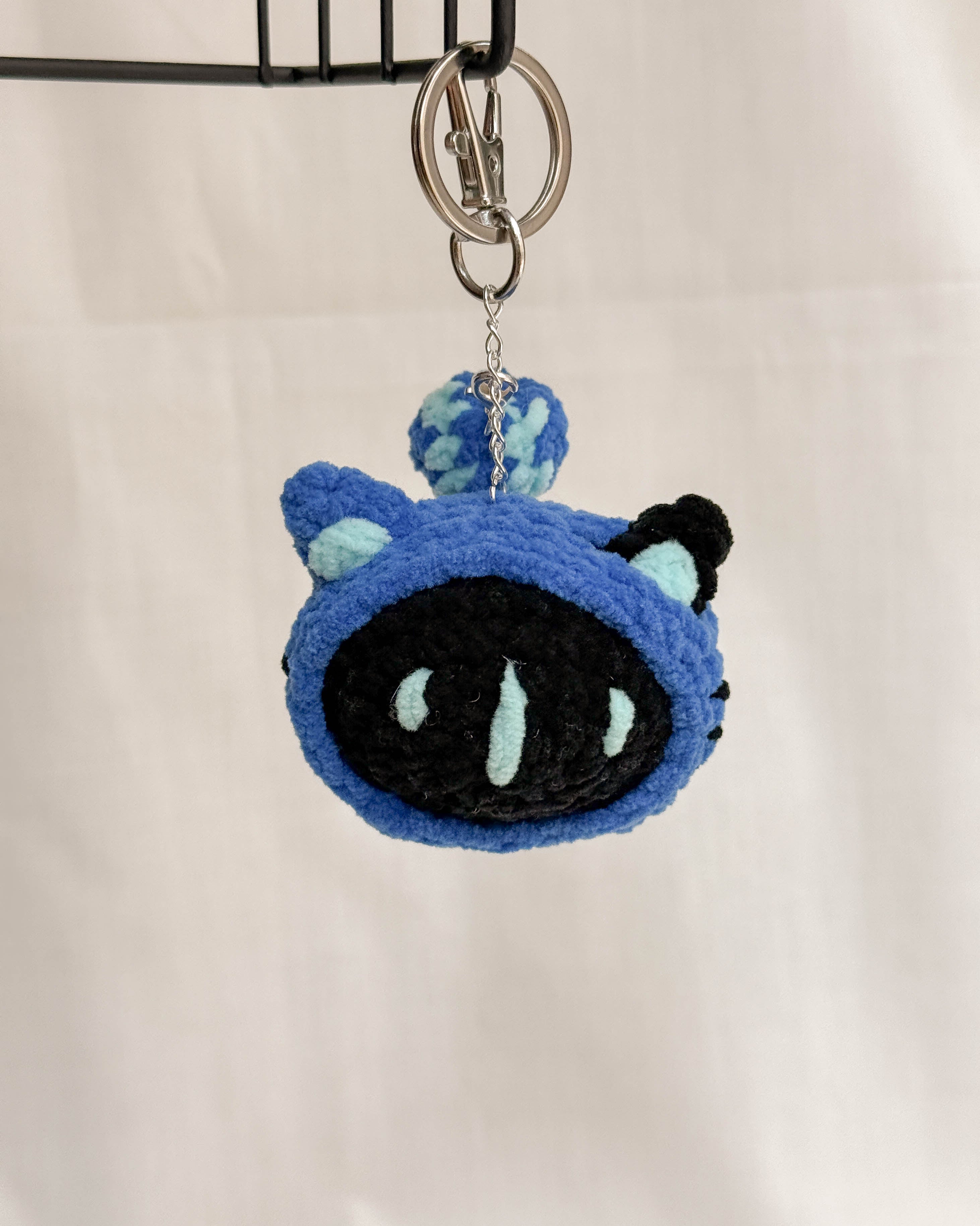 VALOCATS Omen Keychain
